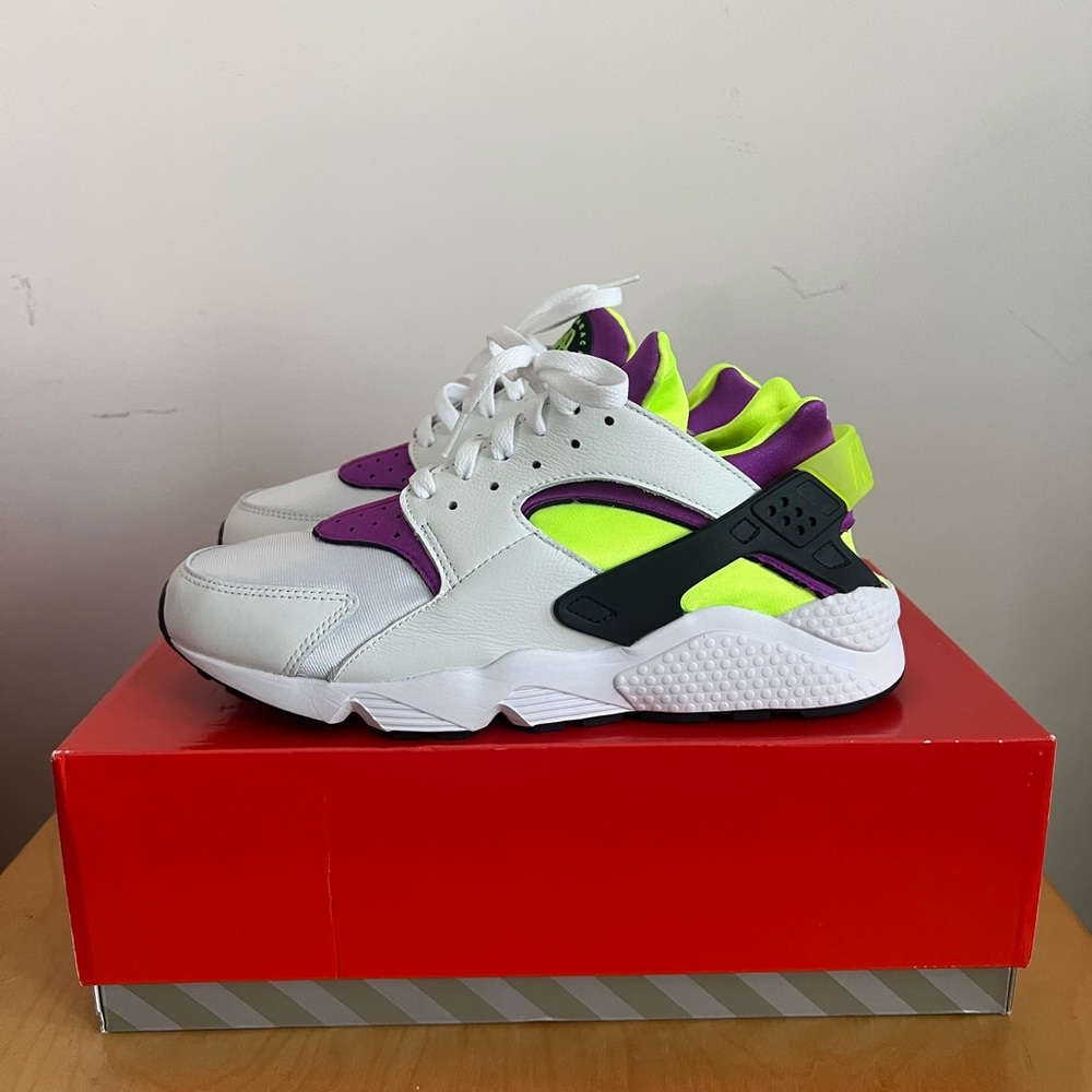 Nike Air Hurache brand new size 10.5